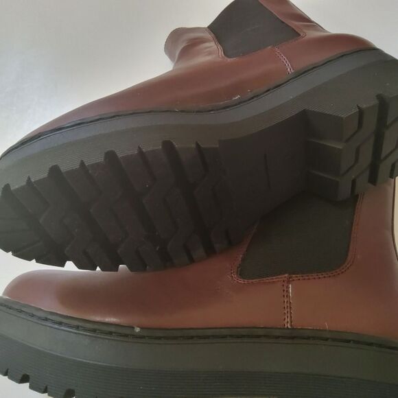 MIA Chelsea Brown Platform Ankle Boots Booties Size 10 Brown New